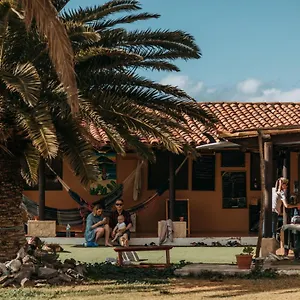 Surf House Hostel Callao Salvaje